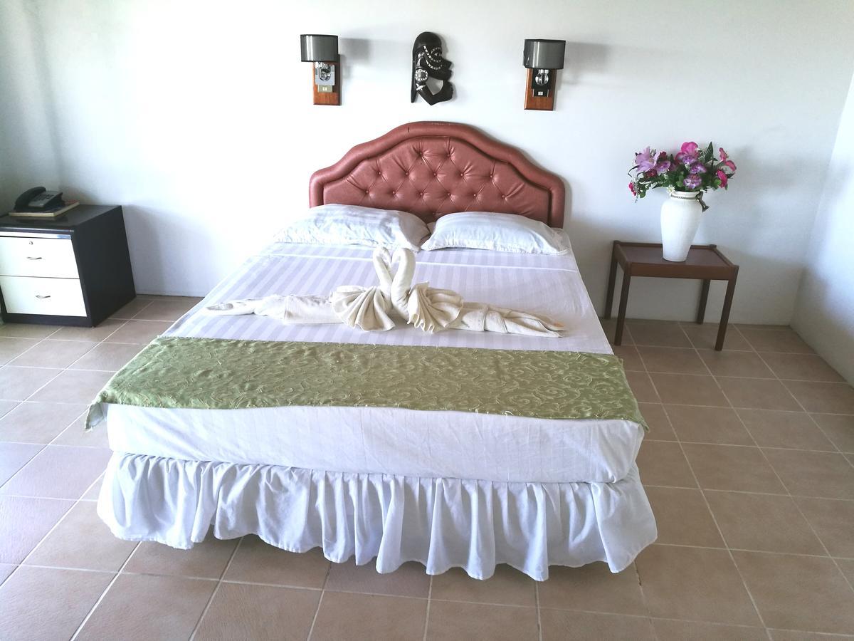Honiara Hotel Luaran gambar