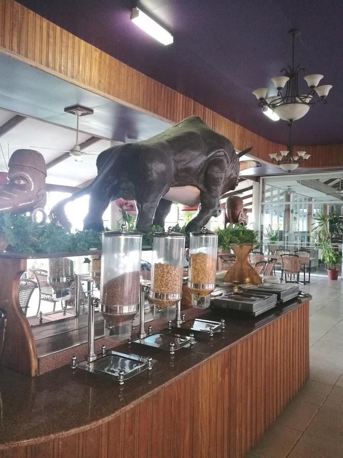 Honiara Hotel Luaran gambar